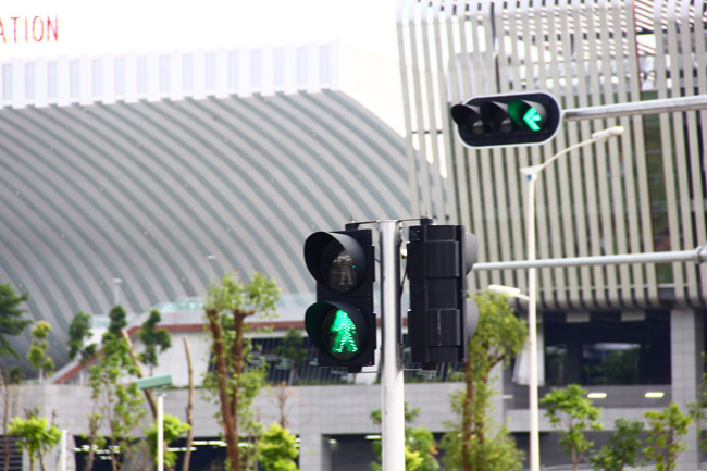 深圳市红黄绿智能交通信号灯工程应用案例